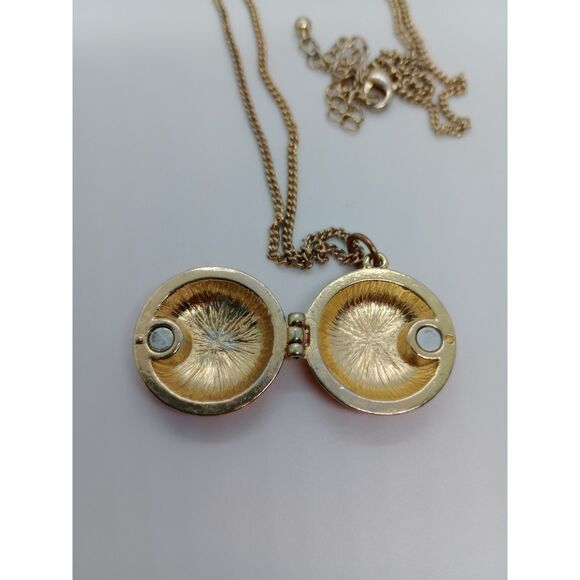 Vintage Red Orange Enamel Locke Pendant Gold Tone 24-27" Chain Necklace - Picture 5 of 7